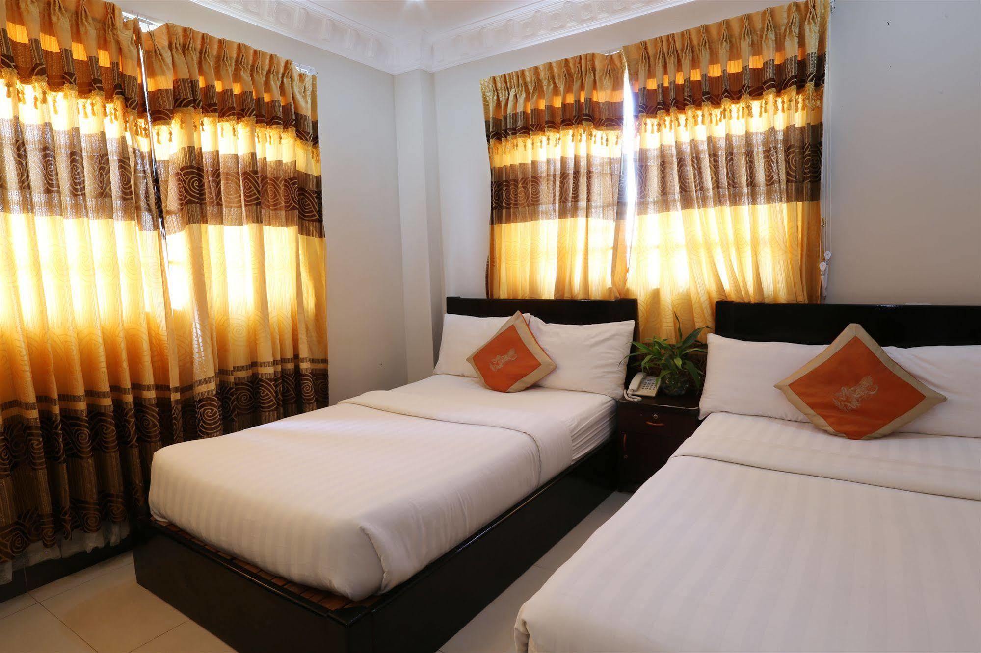 Number 9 Hotel Phnom Penh Exterior foto